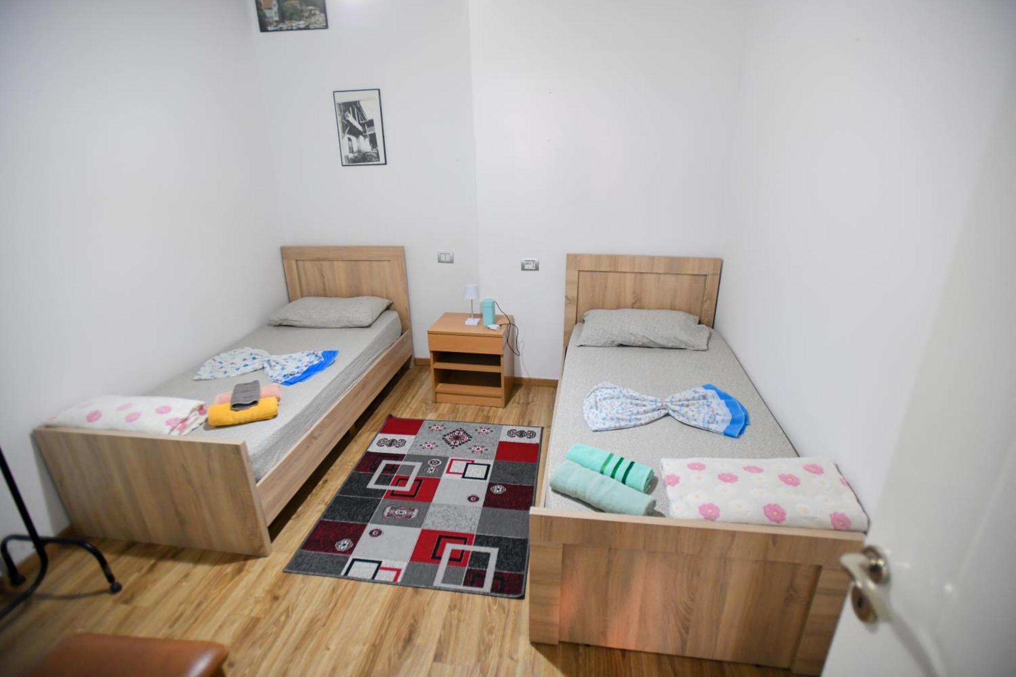 Guest House Flowers Berat Luaran gambar