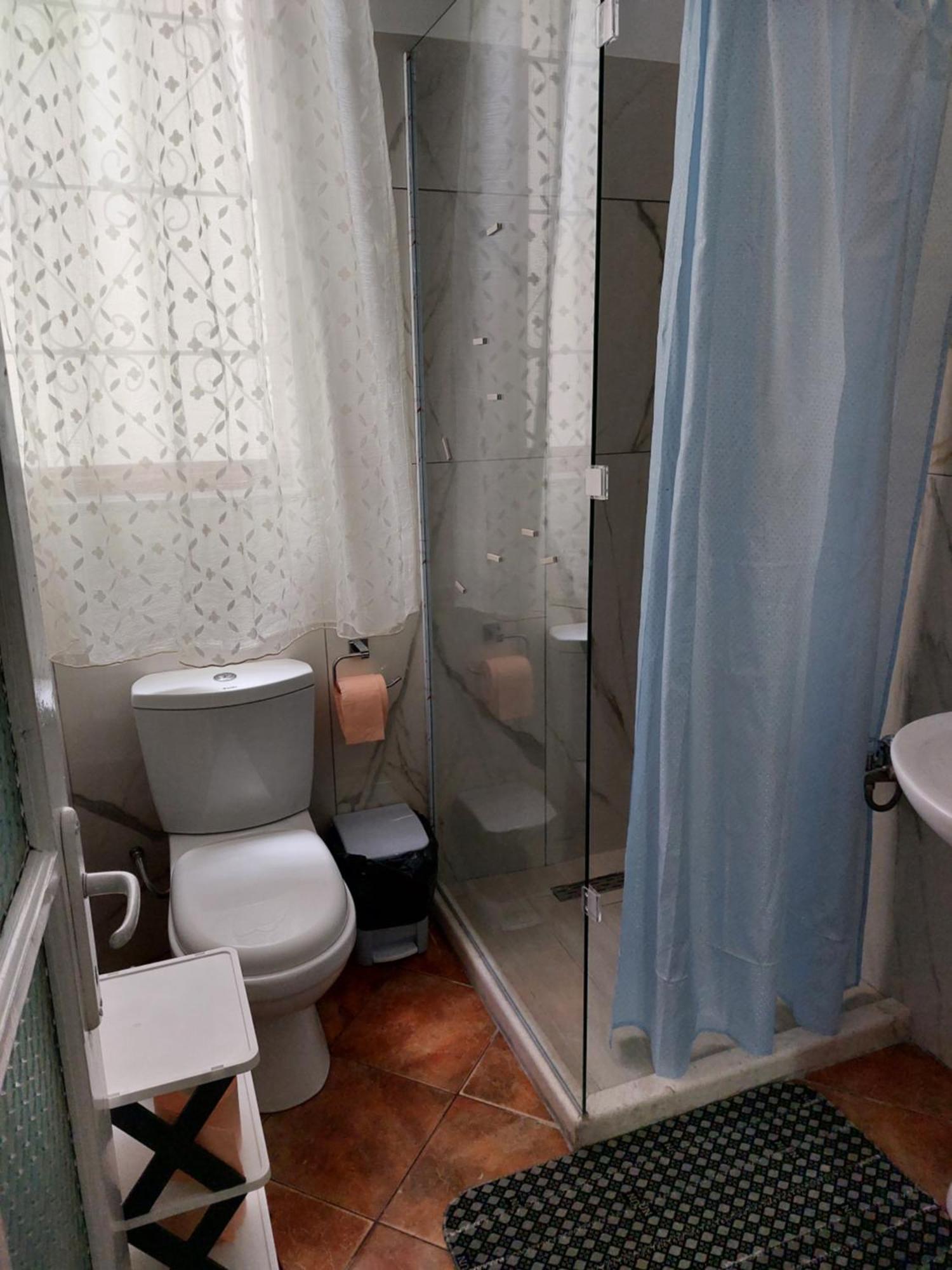Guest House Flowers Berat Luaran gambar